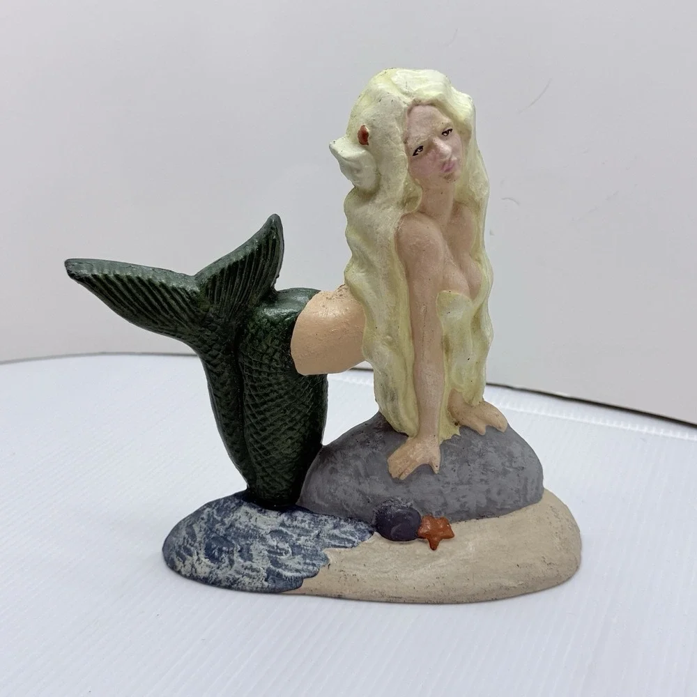 Vintage Heritage Metalcraft Cast Iron Mermaid Doorstop,  Book End Beach Decor